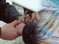 Ақтөбе облысында шенеунік 1 млн теңге пара аламын деп 35 млн теңге айыппұл төледі