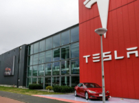 Прибыль Tesla сократилась на 71%