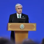 «Бір емес, бір жарым жыл». Тоқаев ауылдағы полицейлердің еңбек өтілін жаңаша есептеуді ұсынды