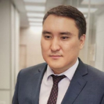 «АҚШ-тың Қазақстанға салған баж салығы ел экономикасына әсер ептейді…» — сарапшы Айбар Олжай