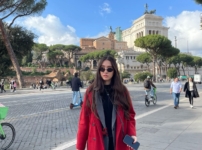 «Басты мақсатым — сапалы дүние ұсыну». Этностильде қабырға суретін салып жүрген дарынды суретші Ақмарал Жадырасынмен сұхбат