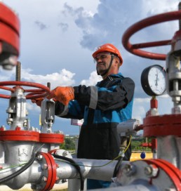 «Ресей экономикасындағы мұнай-газ саласы қарашада 35%-ға төмендеуі мүмкін». Reuters агенттігі есеп жүргізді