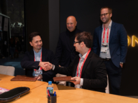 QazCode и MeetKai создадут национальные AI-модели для пяти стран: новое стратегическое партнёрство в сфере искусственного интеллекта