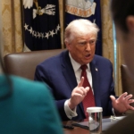 Дональд Трамп “Украинада жаңа сайлау өткізетін уақыт келді” деп мәлімдеді