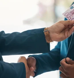 В Казахстане в 2025 году возбуждено 1052 дела о коррупции