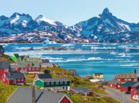 “АҚШ Гренландияны алу үшін күш қолдануы мүмкін”. Дональд Трамп үлкен арал жайлы мәлімдеме жасады