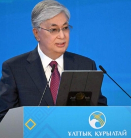 Президент цифрландырудың арқасында 200 млрд теңге үнемдеуге болатынын айтты