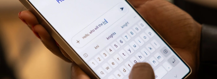 Apple Siri-ді толыққанды ЖИ-чат-ботқа айналып, OpenAI мен Google-ды қуып жетуді көздеп отыр