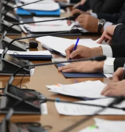 Қазақстан бірпалаталы парламентке өтеді: сарапшылар не дейді?