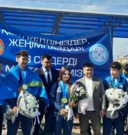 Подростки из Астаны завоевали чемпионский титул Азии по гребле