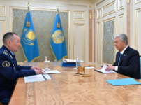 Мемлекет басшысы Қасым-Жомарт Тоқаев Қорғаныс министрі Дәурен Қосановпен кездесті