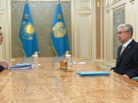 Президент Қазақстанның Қырғызстандағы жаңа елшісі Әбілқайыр Сқақовты қабылдады