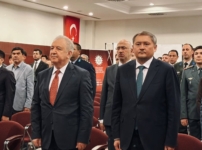 Танкілерді тоқтатқан қайсар халық: Түркияда мемлекеттік төңкеріс әрекетінен 10 жыл өтті