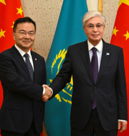 Қасым-Жомарт Тоқаев China Communications Construction Company басшысы Чжан Биньнаньмен кездесті