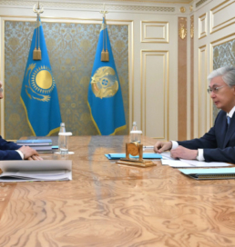 Президент Орталық сайлау комиссиясының төрағасы Нұрлан Әбдіровті қабылдады
