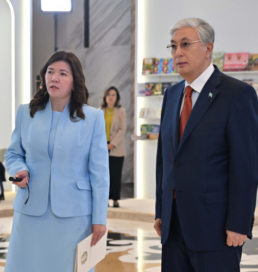 Президент «Білім болашағы» көрмесінде білім жүйесін дамытудың заманауи тәсілдерімен танысты