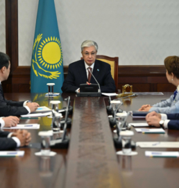 Президент Құрылтайдағы партия фракцияларының жетекшілерімен кездесті