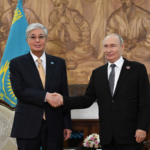 Мемлекет басшысы ШЫҰ саммиті аясында Ресей Президентімен кездесті