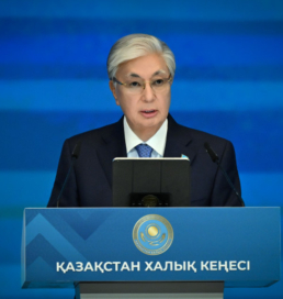 Ерлан Қошанов Қазақстан Халық Кеңесінің Төрағасы болып сайланды