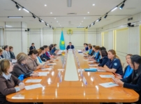 Астанада ерекше балаларды қолдау және жасөспірімдер қауіпсіздігі мәселелері қаралды