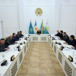 Тоқаев Қорғаныс министріне бюджет, кадр және әскери тәрбие бойынша нақты міндеттер жүктеді
