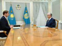 Токаев поздравил Тимура Турлова с избранием президентом FIDE