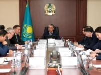 Қазақстанда сарқылып жатқан кен орындарының мұнай бергіштігін арттыру жолдары талқыланды