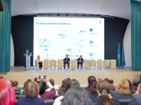 Астанада Erasmus+ түлектері жоғары білімге жасанды интеллектіні енгізу мәселесін талқылады